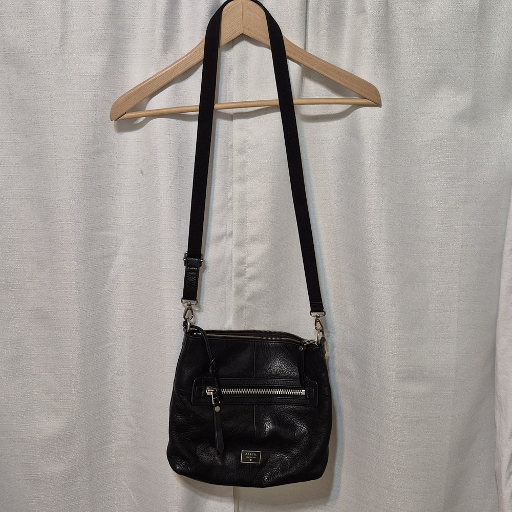 Fossil Small Black Soft Leather Crossbody Shoulder Purse Bag